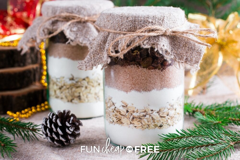 Cookie mix in a jar for Christmas, from Fun Cheap or Free