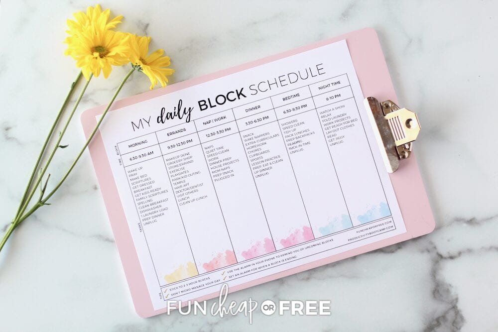 Use a block schedule to keep up with your day! It will help you keep on task and allows you to fit in the things that you want and need, such as social media and your favorite show - Tips from Fun Cheap or Free