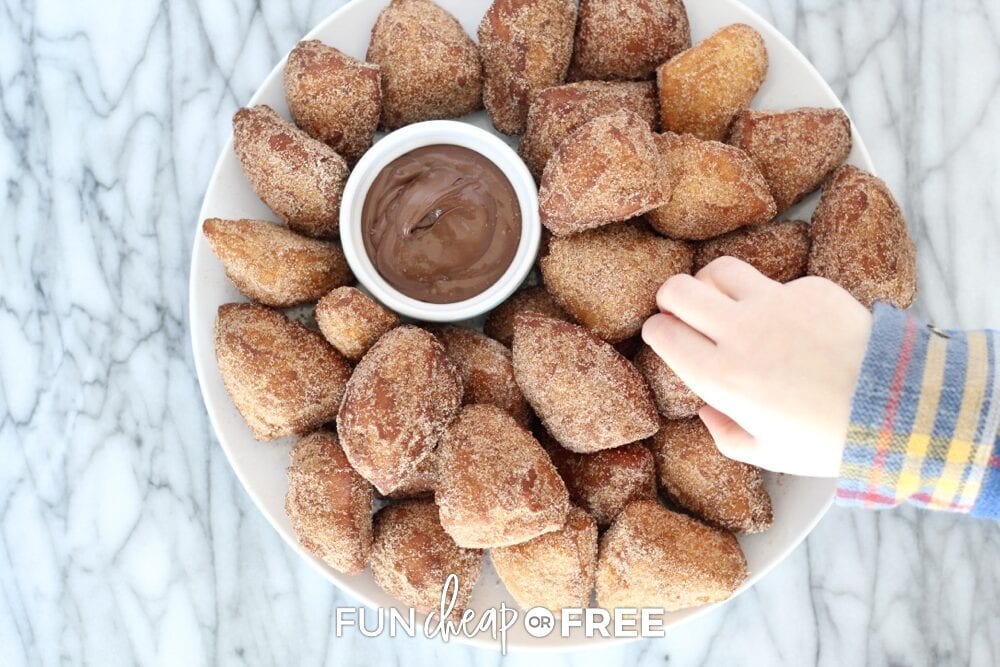 Easy donut hole recipe from Fun Cheap or Free!
