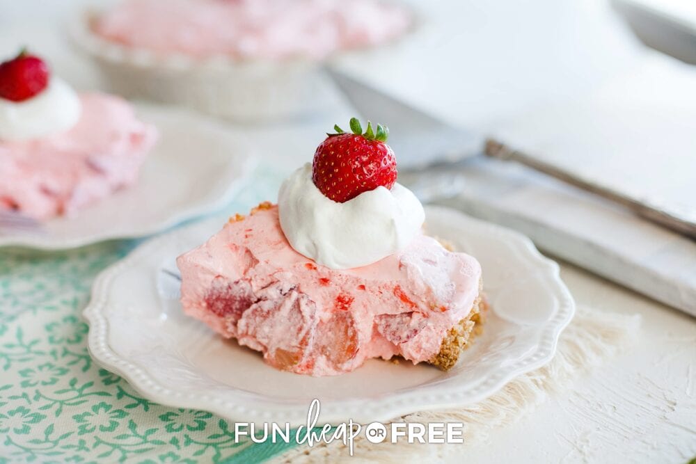 You can't go wrong with these no-bake easy dessert ideas from Fun Cheap or Free!