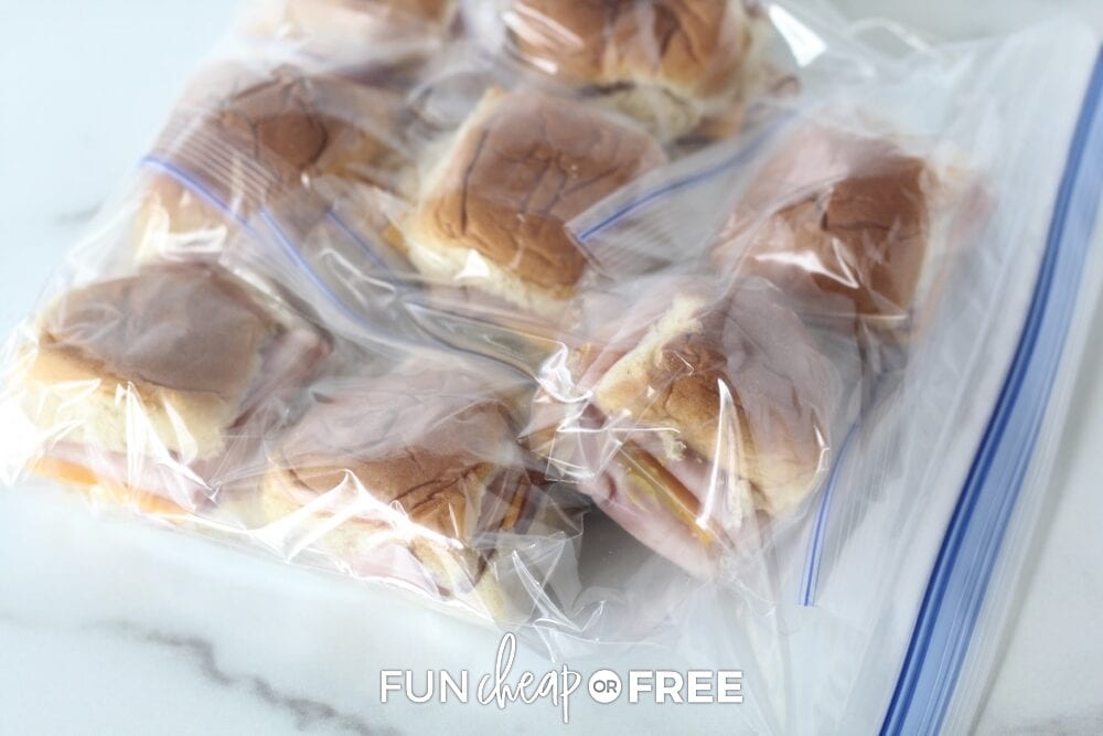 Frozen sandwiches in a freezer bag, from Fun Cheap or Free